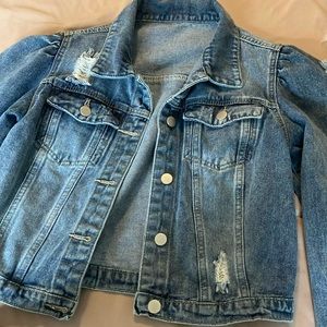 Puff-sleeve denim jacket